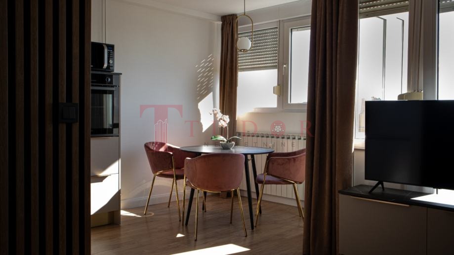 10081 21 1752125111.jpg