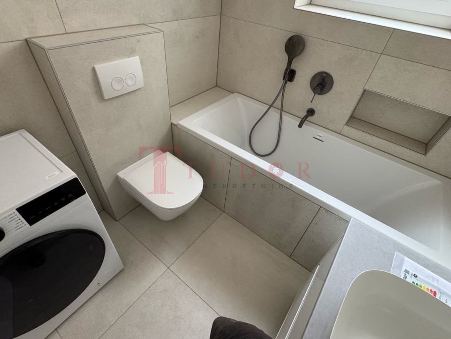 10083 25 1752127372.jpg