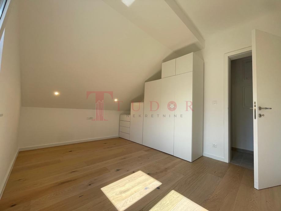 17327 104 1756728130.jpg