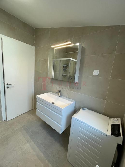 17327 98 1756728130.jpg