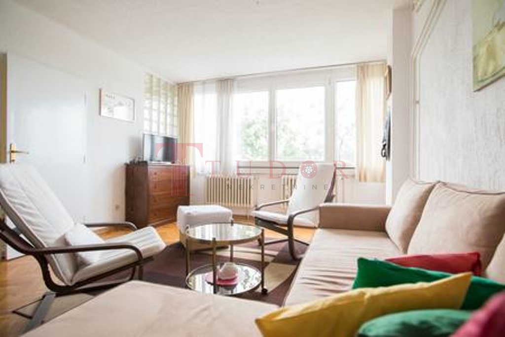 21570 121 1758303098.jpg