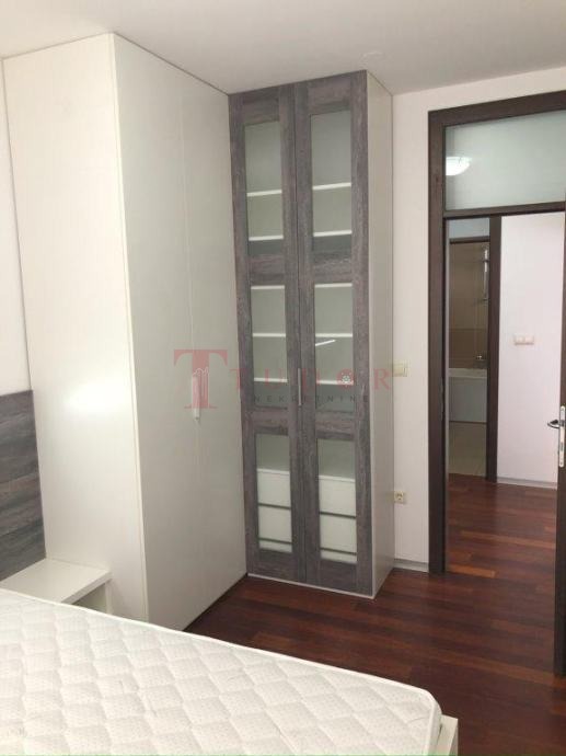 21581 154 1758542699.jpg