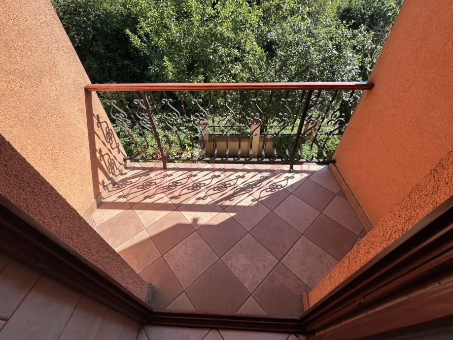 39956 18 1761742505.jpg