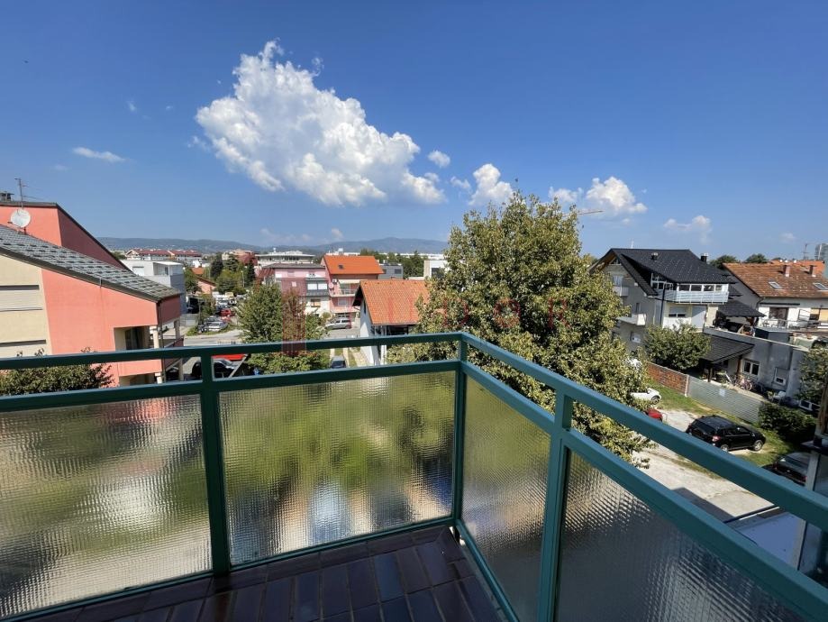 37083 10 1761154961.jpg