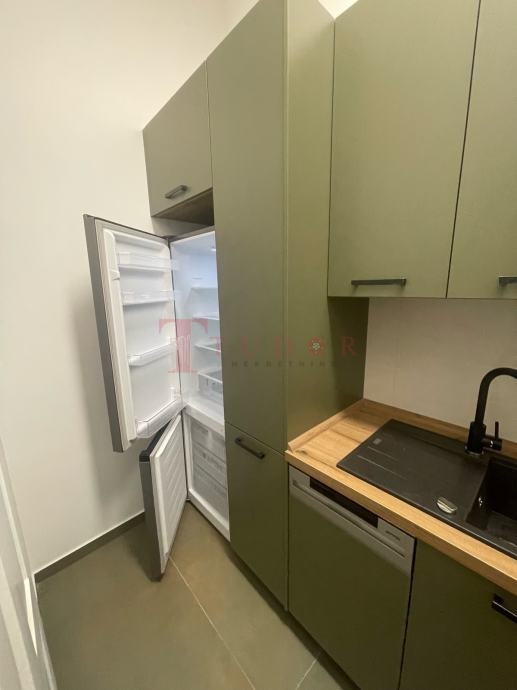 37150 1 1761325043.jpg