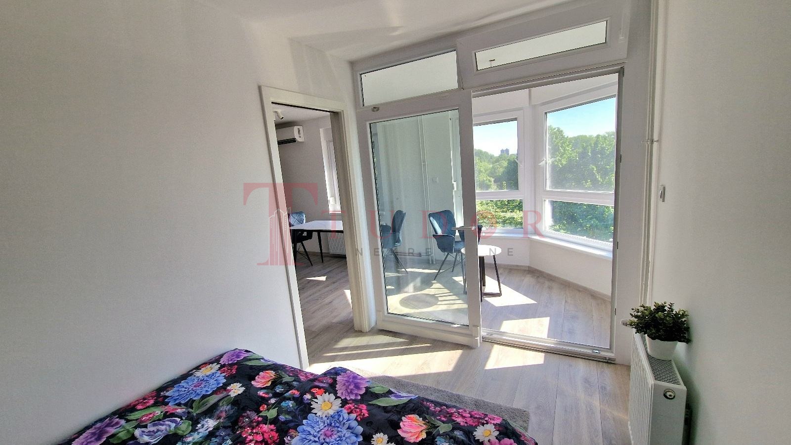 54926 5 1764175400.jpg