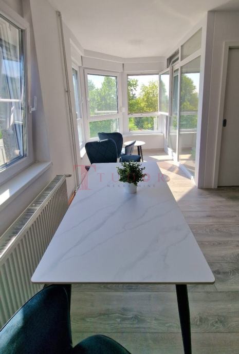 54926 8 1764175400.jpg