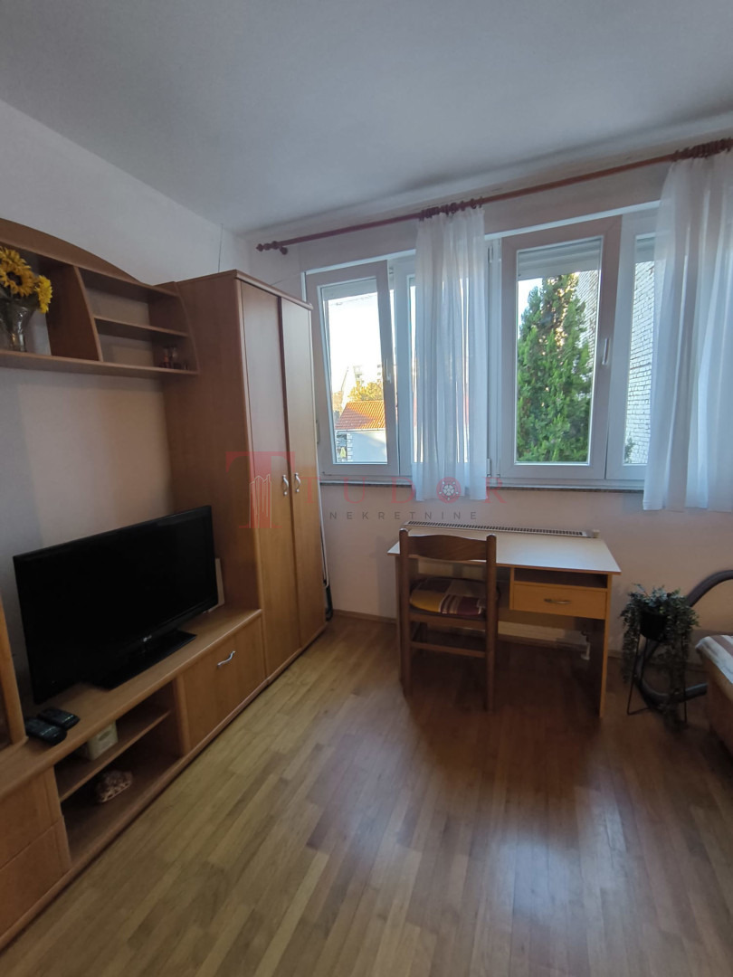 54927 9 1764175877.jpg