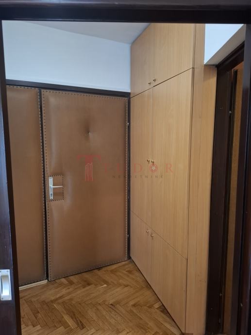 54929 4 1764181200.jpg