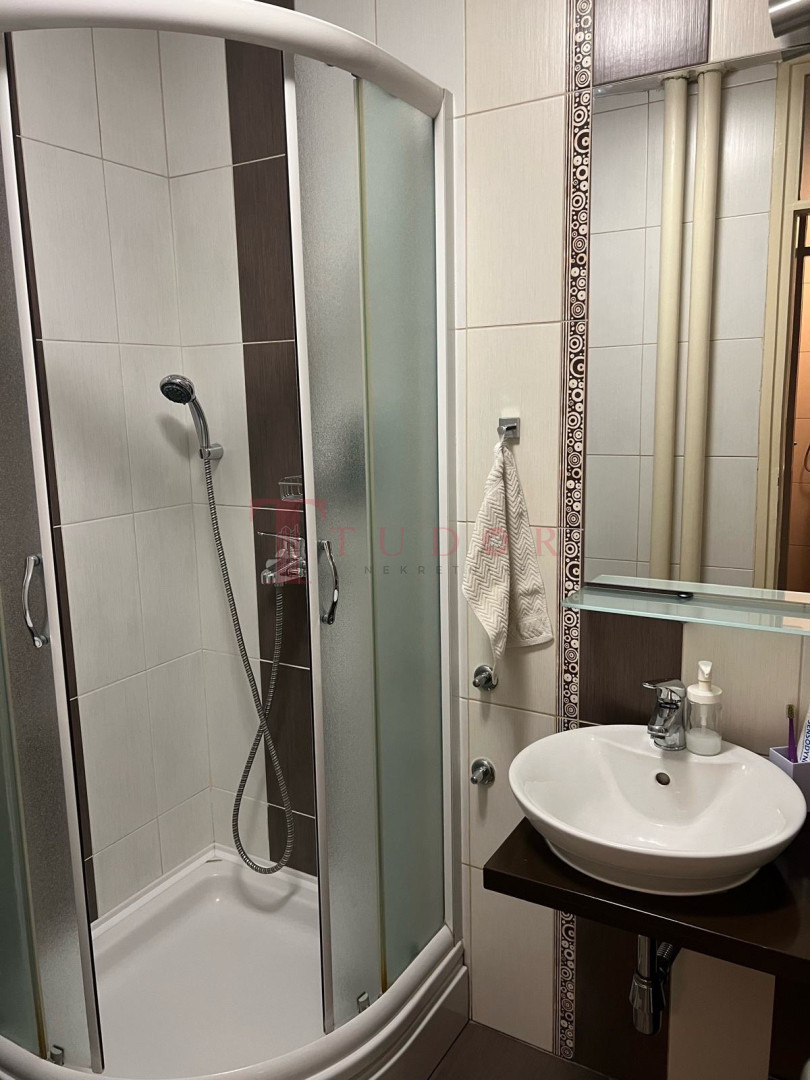 54931 18 1764185101.jpg