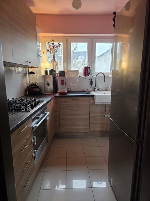 56262 3 1764240362.jpg