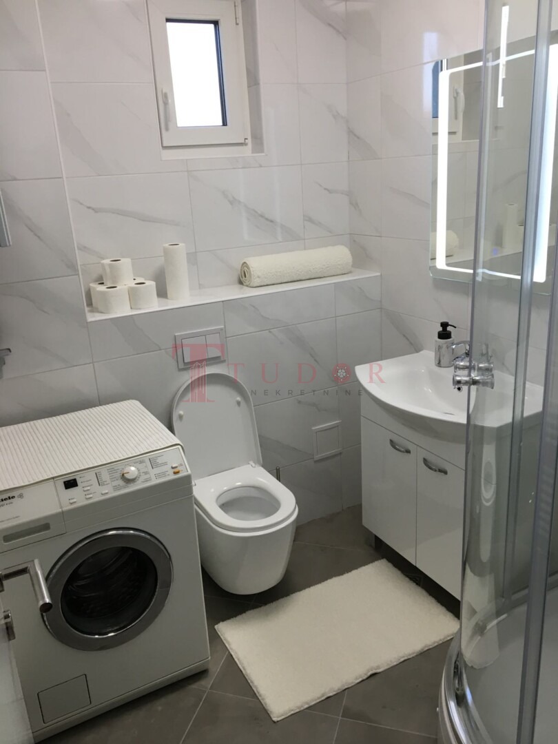 59435 4 1764871428.jpg