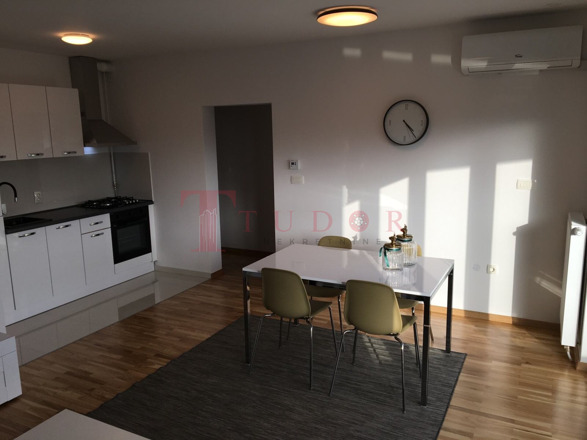 59435 6 1764871429.jpg