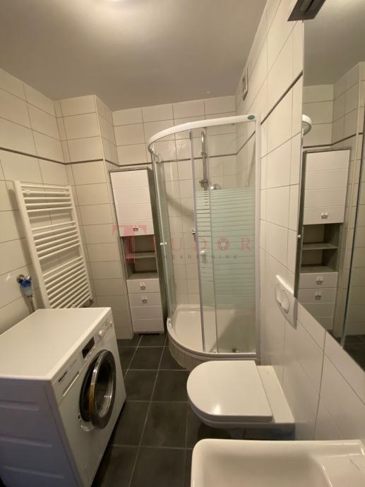 59437 4 1764872161.jpg