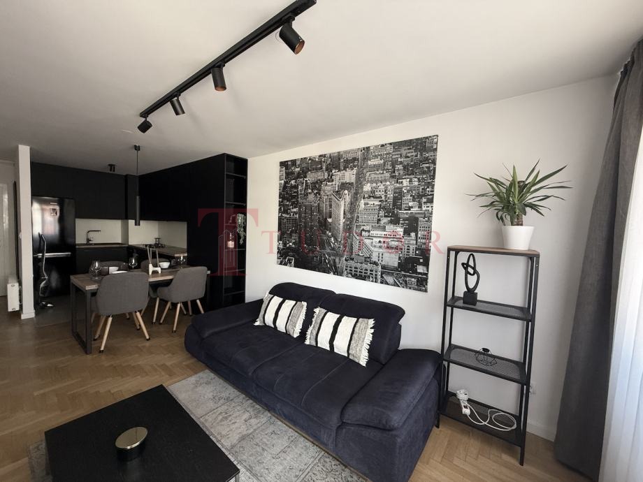 59461 17 1764937932.jpg