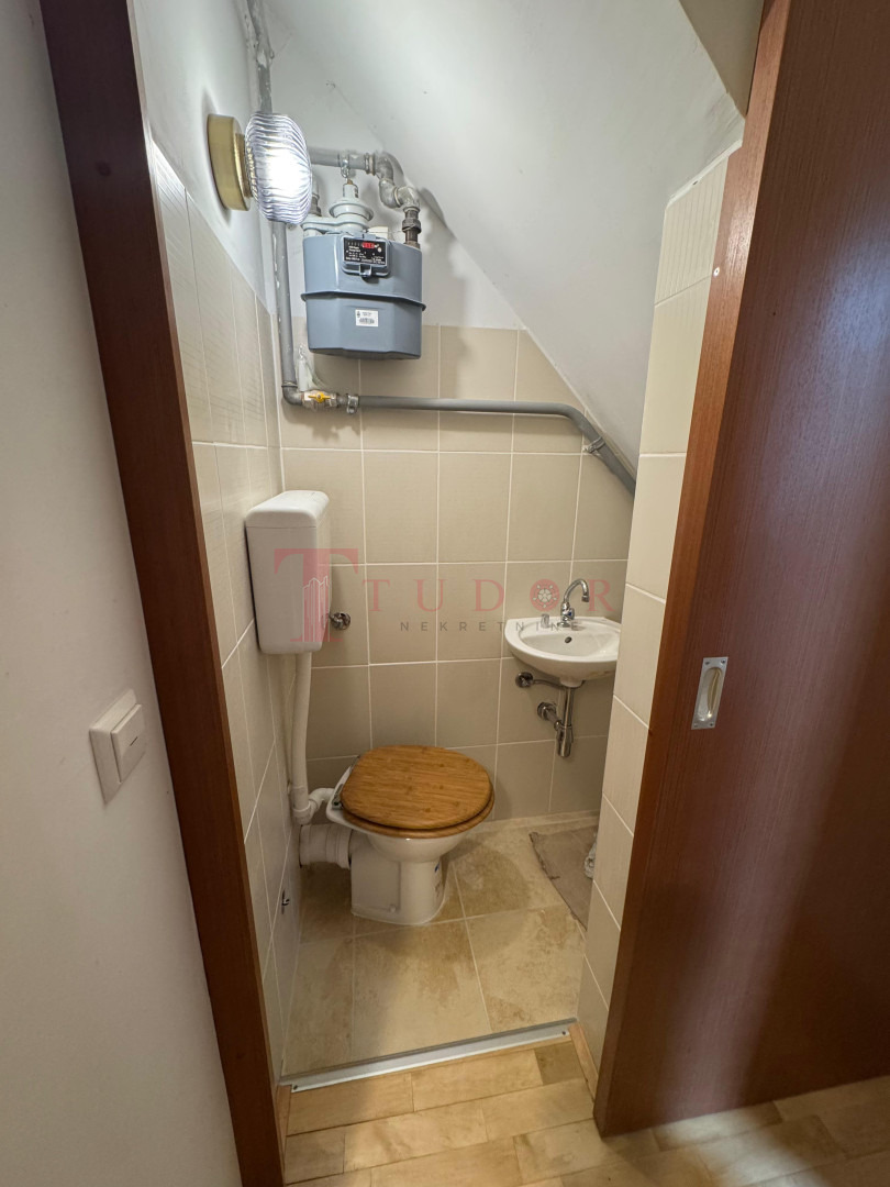 16571 93 1756485154.jpg