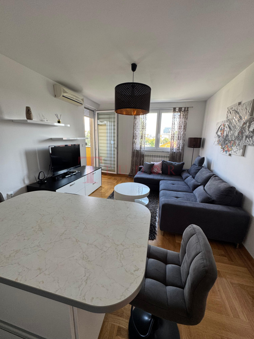 19480 31 1757585469.jpg