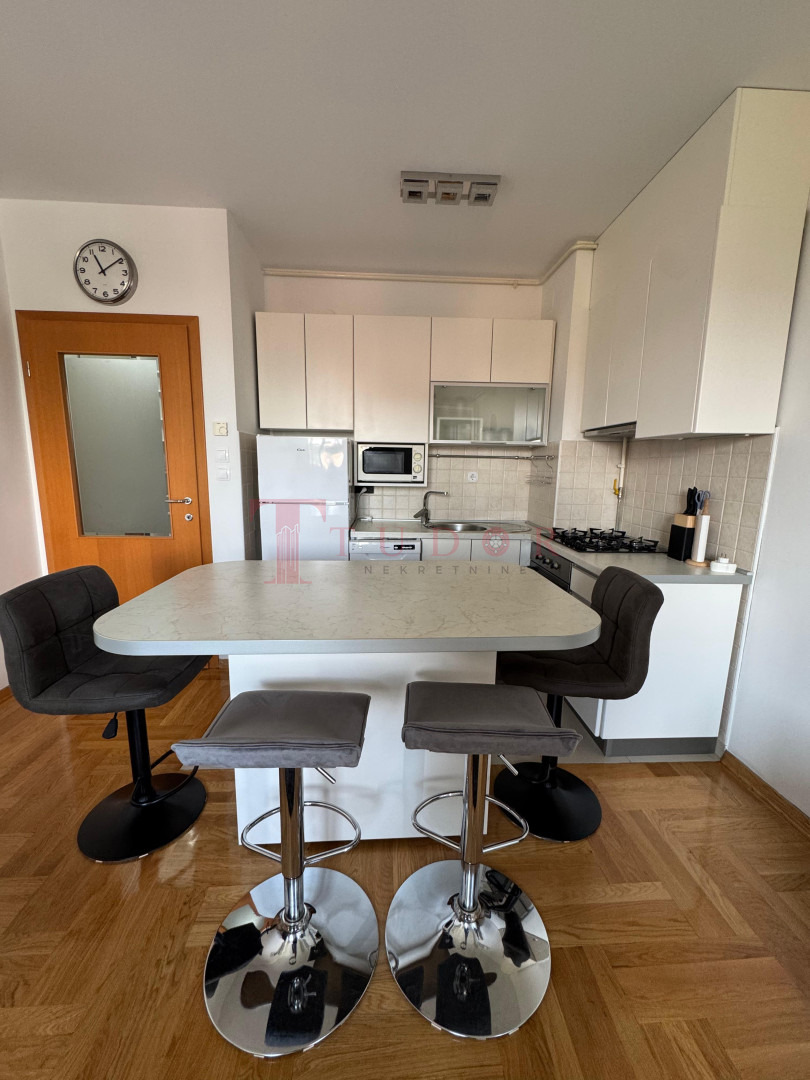 19480 32 1757585469.jpg