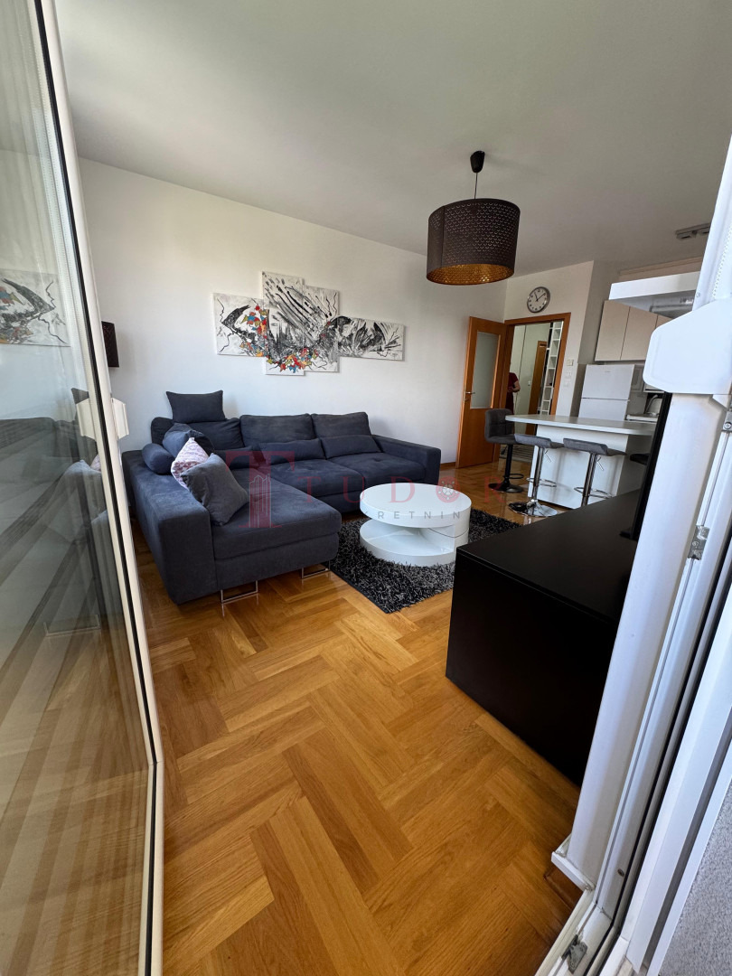 19480 34 1757585470.jpg