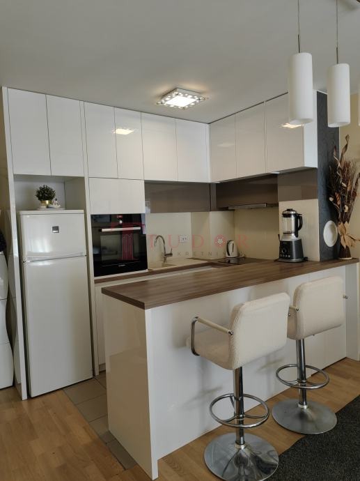 114013 11 1774875959.jpg