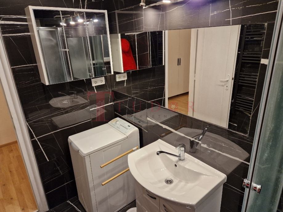 121382 8 1776351954.jpg